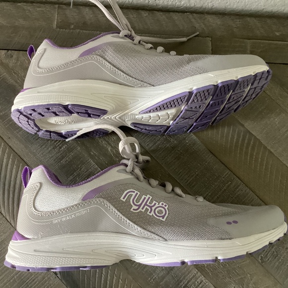 Ryka Shoes - Ryka SKY WALK RUSH women’s Shoes, size 9
